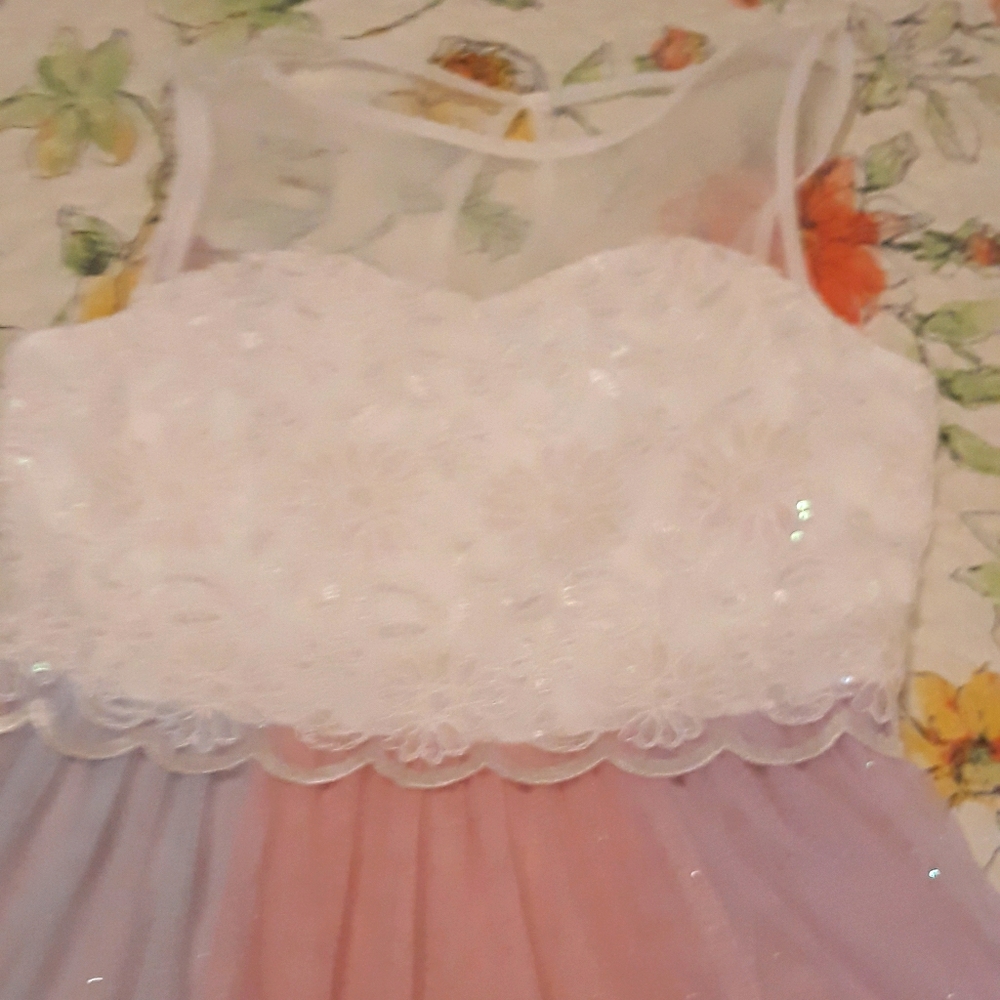 Girls Beautiful Easter dress